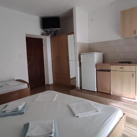 With Wifi Duce, - 21055 Apartment Omis