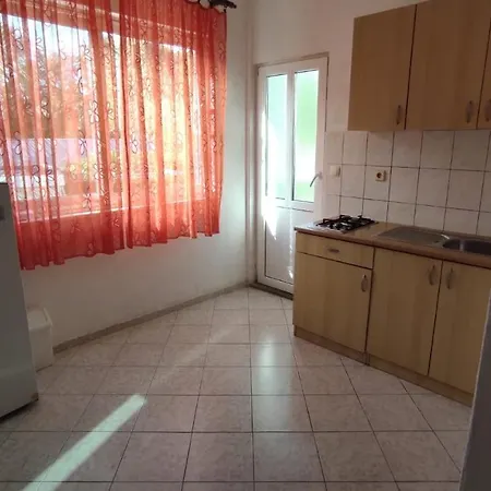 Apartment With Wifi Duce, - 21055
