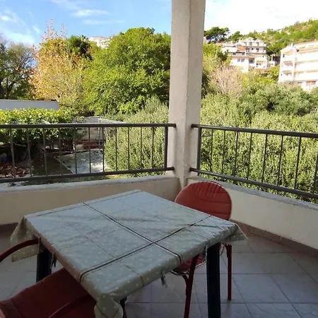 Lägenhet With Wifi Duce, - 21055 Omiš